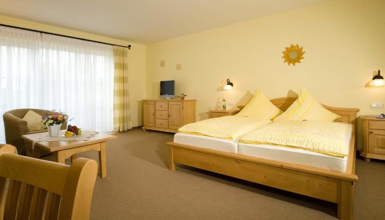 Pension Landhaus Hochfeld Цвизель Экстерьер фото